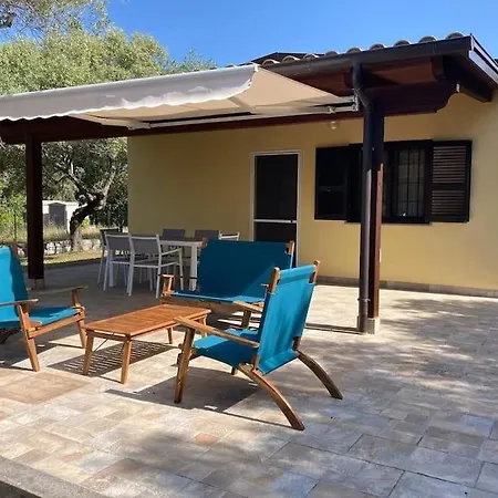 بيت للعطل Villino Romantico Olivera Vella ألغيرو